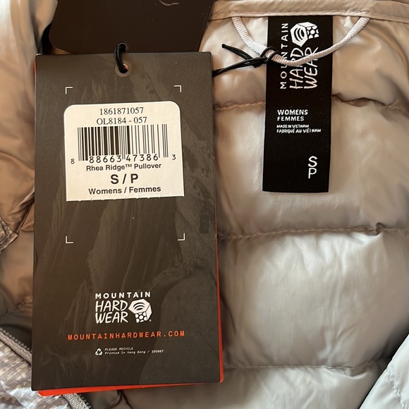Worn TWICE! Like new Mountain Hardware Women's Rhea Ridge Jacket - Picture 6 of 7